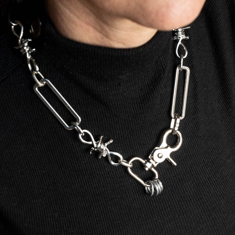 Barbed wire links necklace (NC-1170)