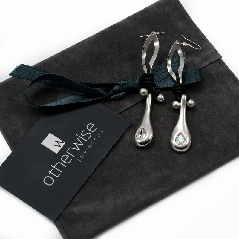 Earrings with silver-plated Zamac metal and SWAROVSKI crystal (E-4004) - Otherwise Jewelry+ 3