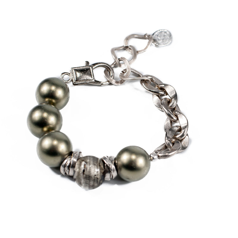 Shell Pearl bracelet in green tones with thick silver-plated brass chain (BR-309) - Otherwise Jewelry+