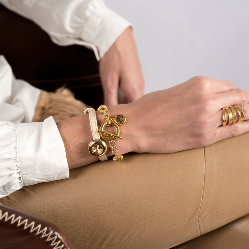 Soft leather bracelet with Swarovski stones (BR-361)