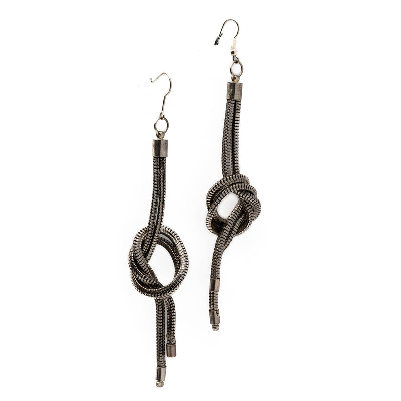 Silver-plated chains earrings (E-4001)