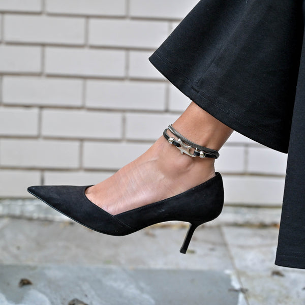 Leather and shark anklet (BR-433)