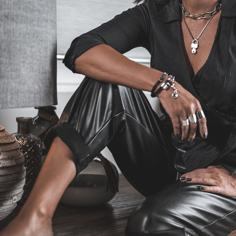 Trendy silver-plated necklace with chains and key and padlock pendant, unique gift for woman