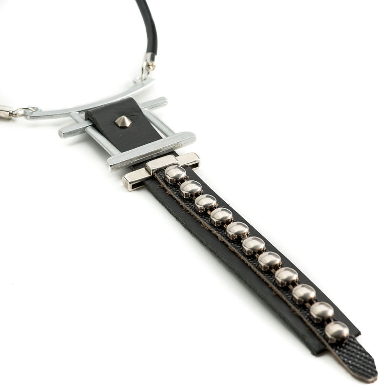 Rock style chocker necklace made of a sturdy metal design and black leather with studs