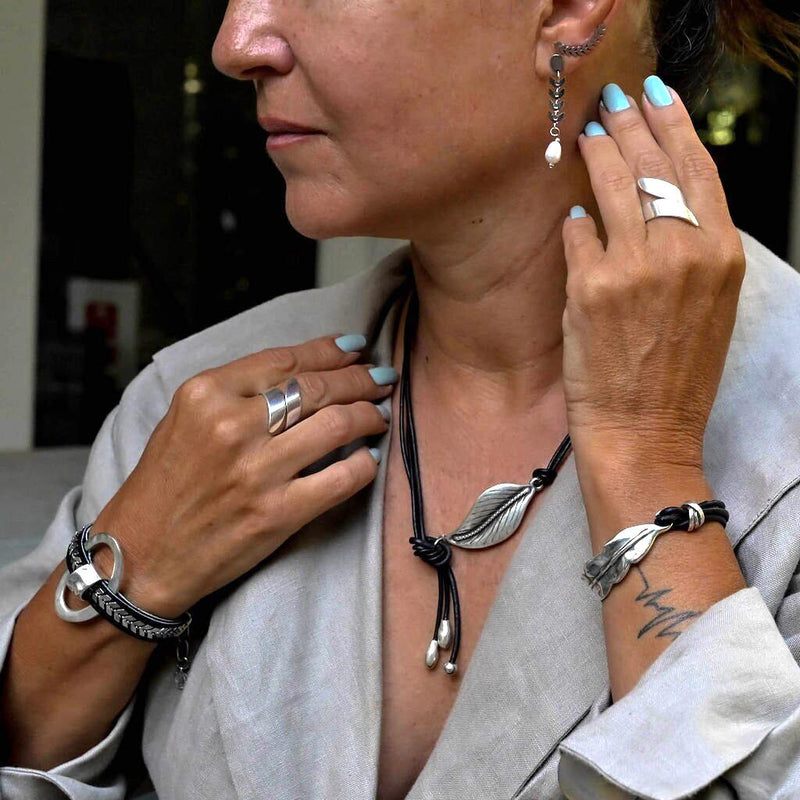 Unode50 style silver leaf necklace, bracelet and ring set, Chunky leaf-shaped jewels