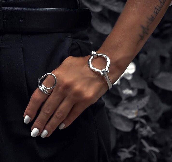 Unode50 style bangle, Chunky hammered loop cuff bracelet