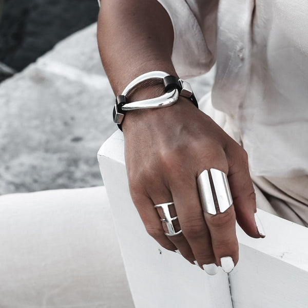 Black leather and metal bracelet, Edgy standout  bracelet for a rock style look, Unisex bracelet