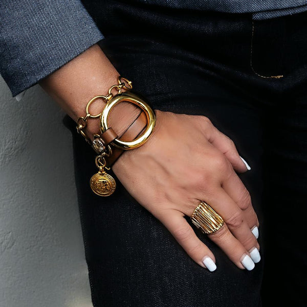 Gold triple wrap bracelet with beige leather in Unode50 style, Metal and leather cuff with stainless steel chain for a Sharp and Chic look