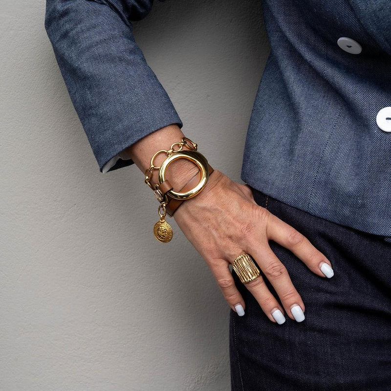 Gold triple wrap bracelet with beige leather in Unode50 style, Metal and leather cuff with stainless steel chain for a Sharp and Chic look