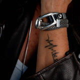 Rock Chic leather and metal triple wrap bracelet, Edgy bracelet with unique buckle, snake chain and black leather in Uno de 50 style