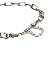 Chunky silver shackle jewelry set featuring a 45 cm choker and matching bracelet, with a textured U bolt design.