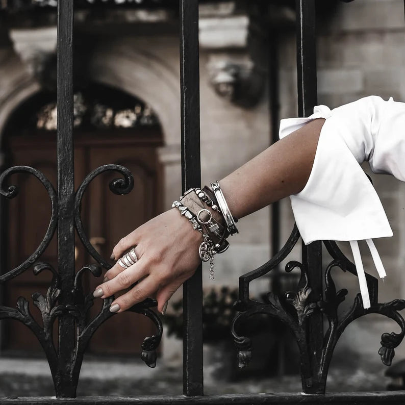 Khaki-beige rough wrap around leather bracelet with chains and buckle  (BR-202)