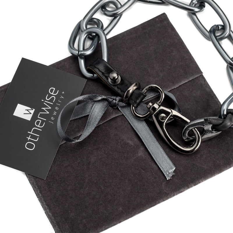 Beautiful bold and edgy gunmetal/black chain link choker (NC-1108)​