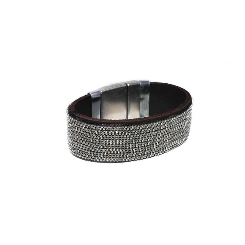 Bracelet with strass on dark brown or black leather  (BR-187)
