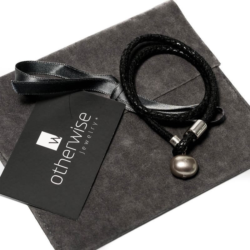 Bracelet - Bracelet With Stitched Black Leather With Shell Pearl  (BR-193)