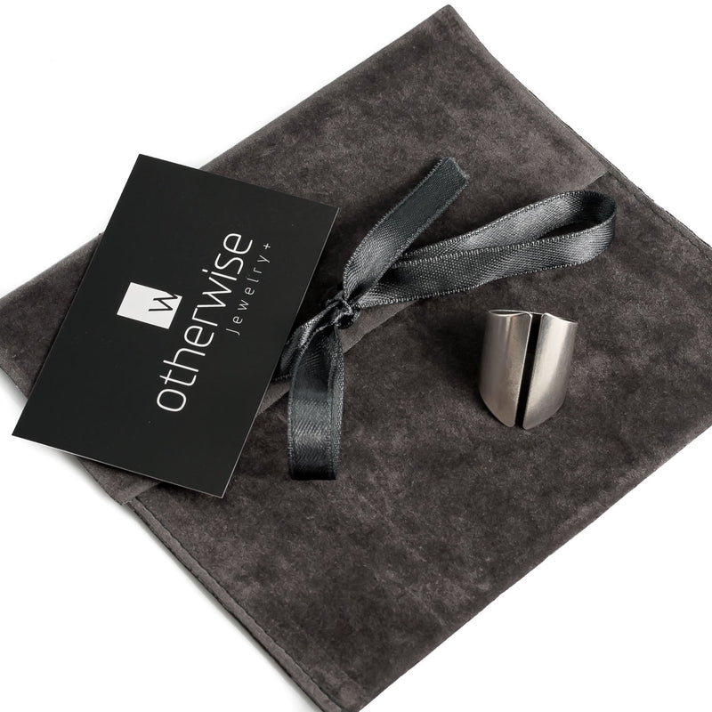 Silver plated ring (R-2039) 