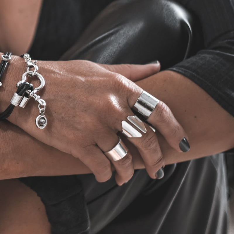Wide cuff silver plated ring (R-2040)