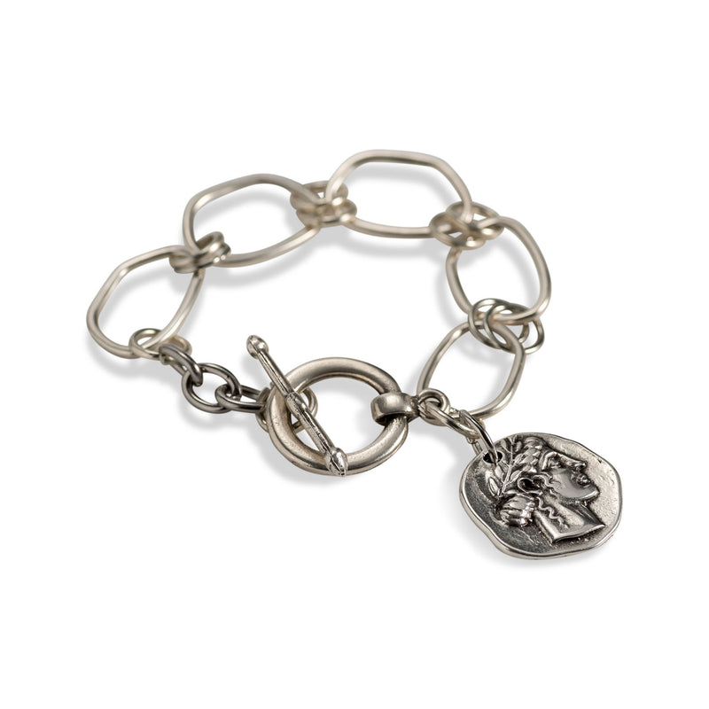 Link bracelet with a coin pendant (BR-357)