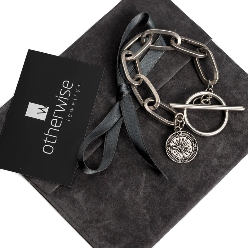 Chunky chain bracelet with coin, Bar closure silver chain (BR-365)