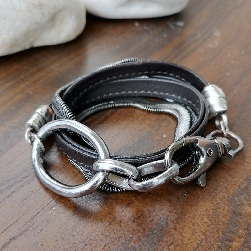 Wrap around leather and chain bracelet with large clasp (BR-382)