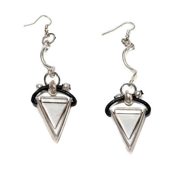 Earrings - Silver-plated Metal Earrings With Black Leather (E-4003)