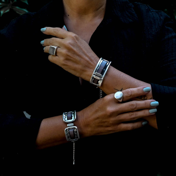 Strong metal and soft leather cuff bracelet (BR-446, BR-447)