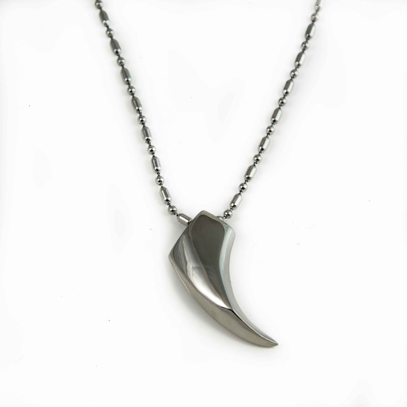 Stainless steel animal wolf tooth pendant necklace (M-7012)