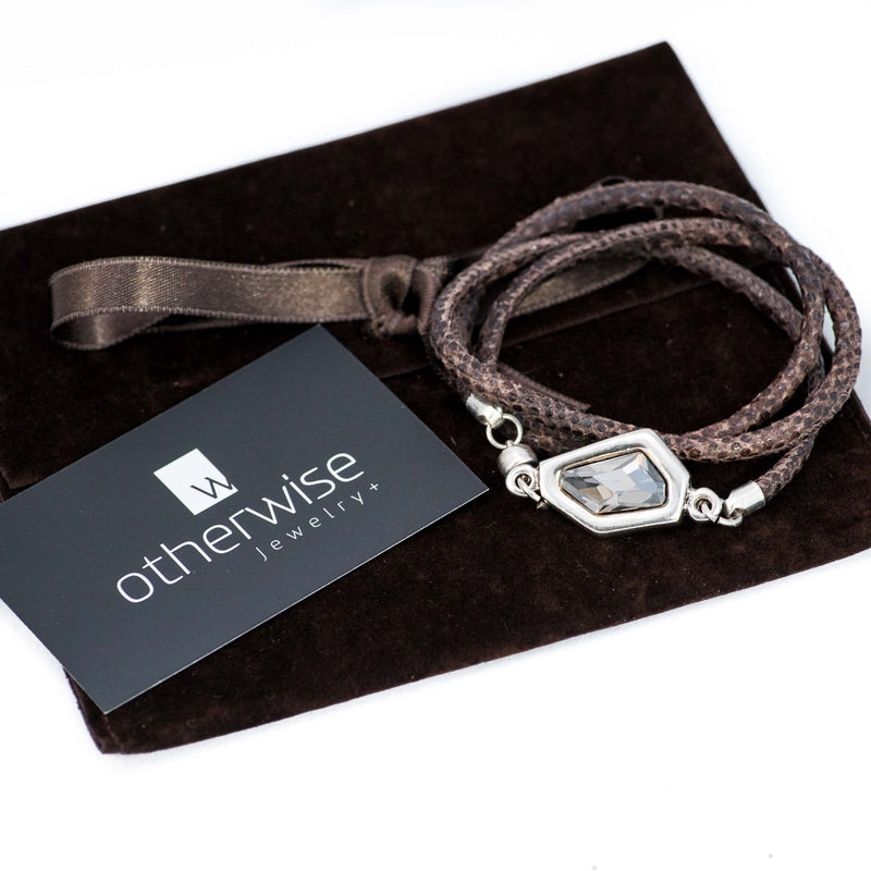 Bracelet - Bracelet In Stitched Leather In Brown Reptile Print With Swarovski Crystal Design (BR-236)
