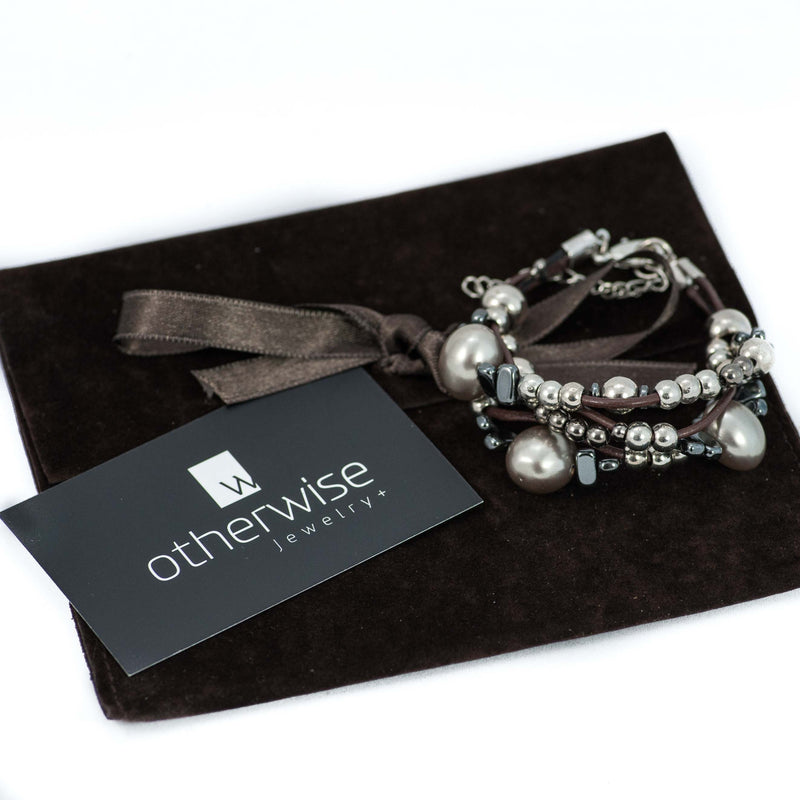 Bracelet with shell pearls and hematite and metal beads on leather (BR-168) - Otherwise Jewelry+ 4