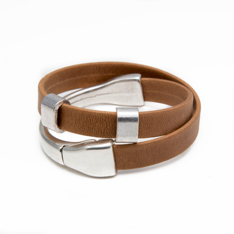 Bracelet with silver-plated component on light brown leather (BR-268) - Otherwise Jewelry+ 2