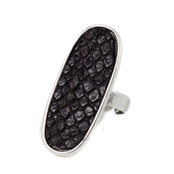 Rings - Funky Oval Shaped Silver-plated Ring With Reptile Print Leather (R-2006)