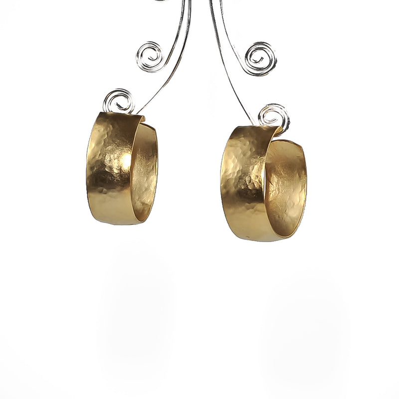 Gold-plated hammered earrings (E-4017) - Otherwise Jewelry+